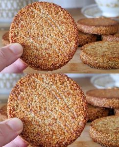 Breakfast Cake: 2-Ingredient Delight Without Sugar