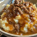 Ground Beef and Gravy Over Mashed Potatoes