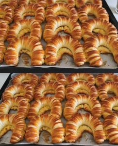 Homemade White Yogurt Rolls