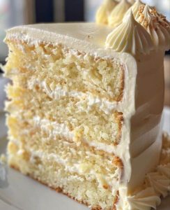 White Chocolate Pineapple Cake