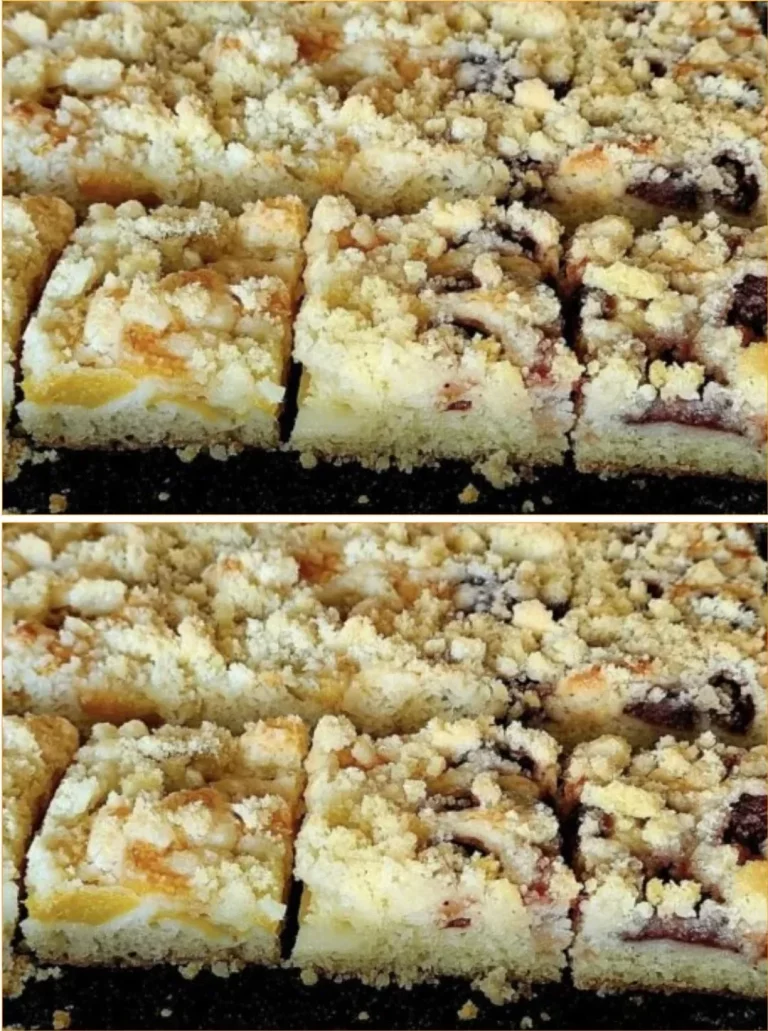Delicious yogurt fudge topped with fresh fruit and crumbles.