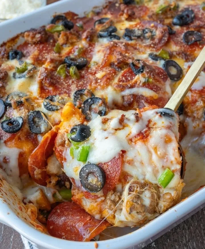 Delicious Bubble Up Pizza Bake with melted cheese and fresh toppings